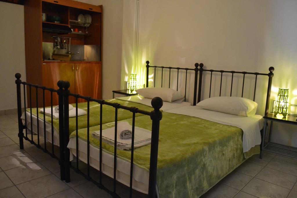 Eliza Studios And Apartments Pefkochori Extérieur photo
